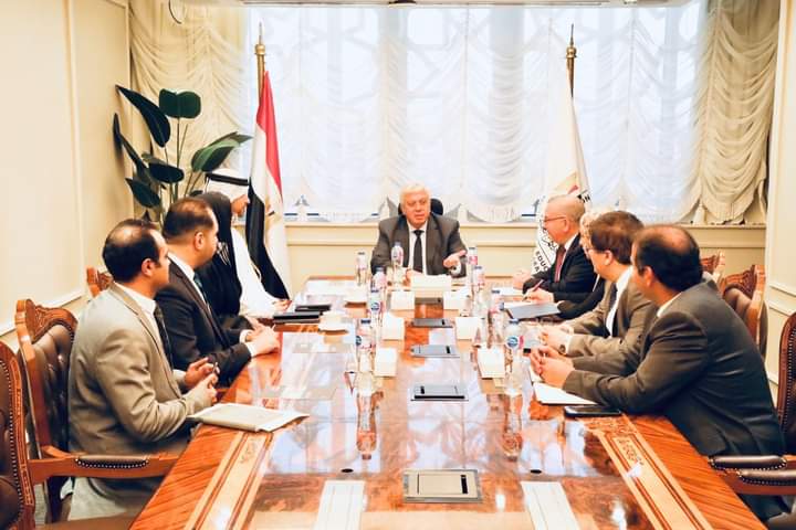 وزير التعليم العالي يستقبل ملحق التعليم وعلوم التكنولوجيا لدولة الإمارات بالقاهرة لبحث سبل تعزيز التعاون المُشترك