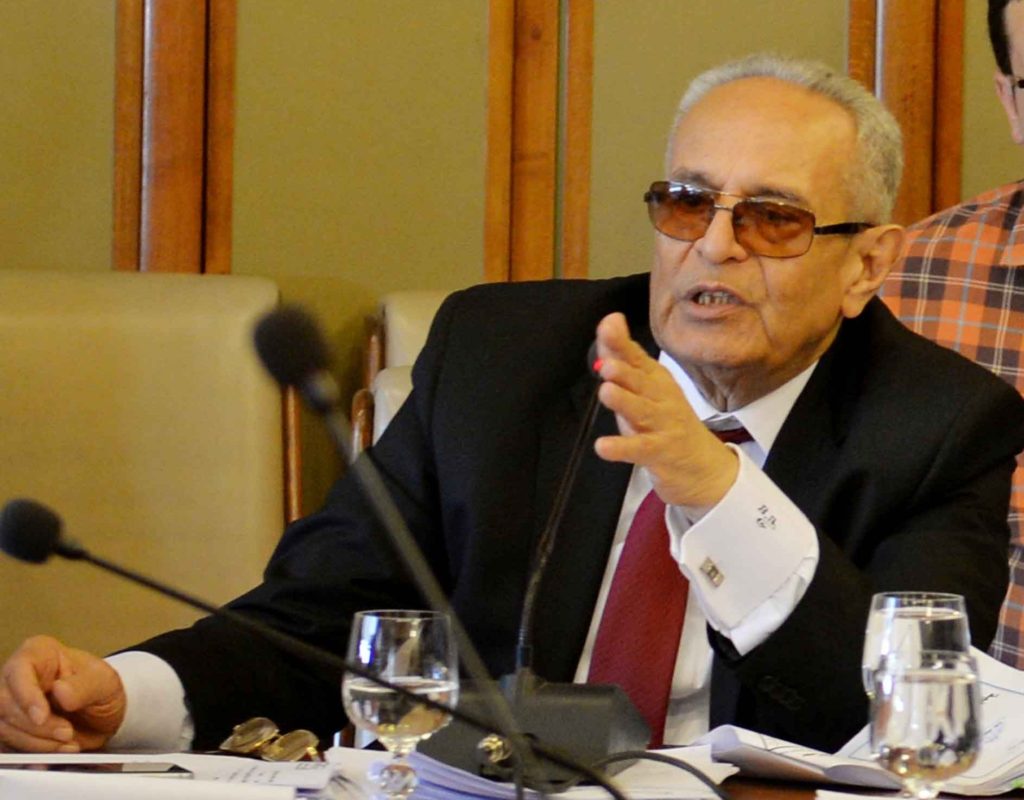 رئيس حزب الوفد يفتتح أكبر ملتقي توظيفي الشباب بمحافظة الجيزة