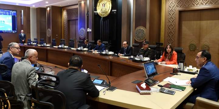 مدبولى يتابع خطوات تطوير الواجهة السياحية غرب مدينة العلمين الجديدة