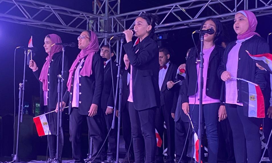 "الثقافة" تواصل عروض المسرح المتنقل بالشيخ زايد