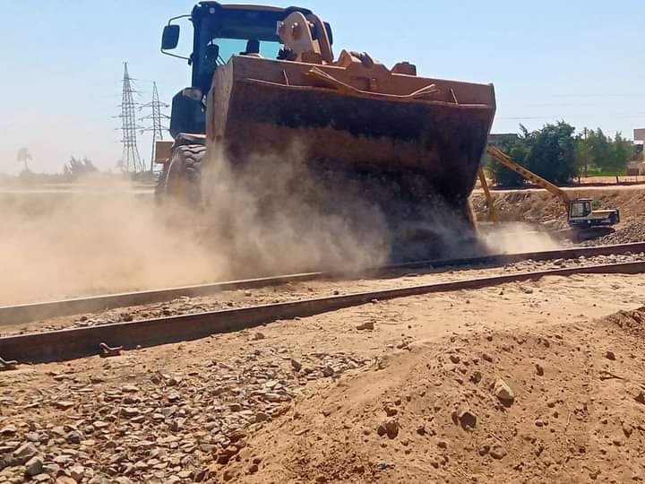 غلق 64 معبر مخالف و غير قانوني على حرم السكة الحديد بمركزى أبو المطامير وكوم حماده