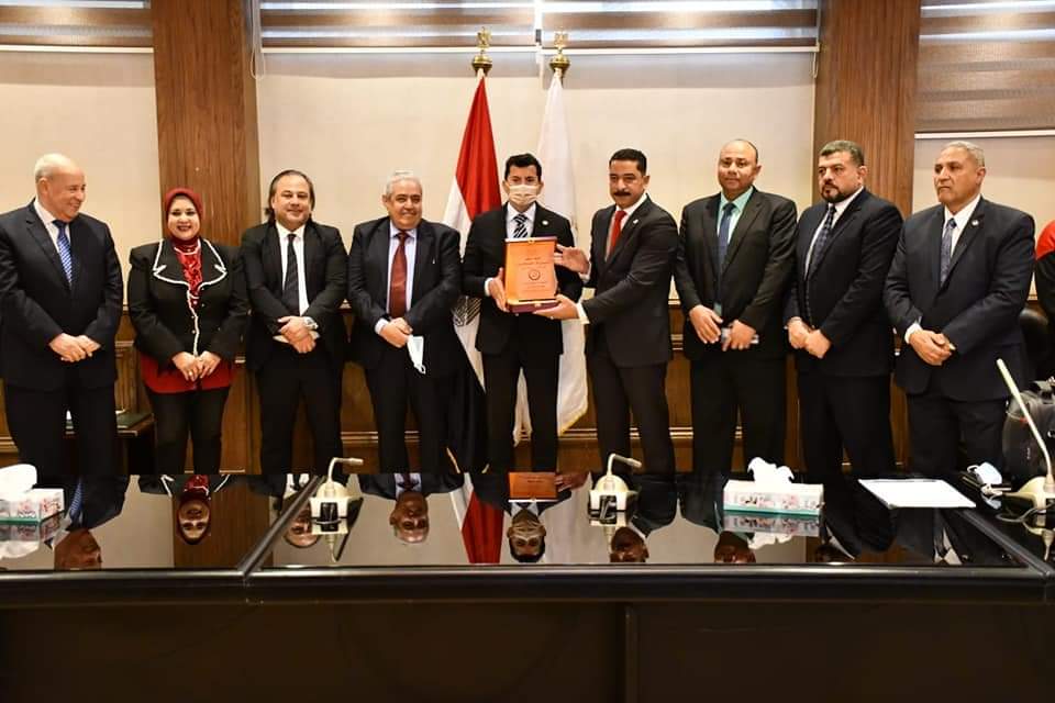 وزير الرياضة يكرم منتخب مصر للكاراتيه بعد الفوز بكأس القارات للكاراتيه التقليدي