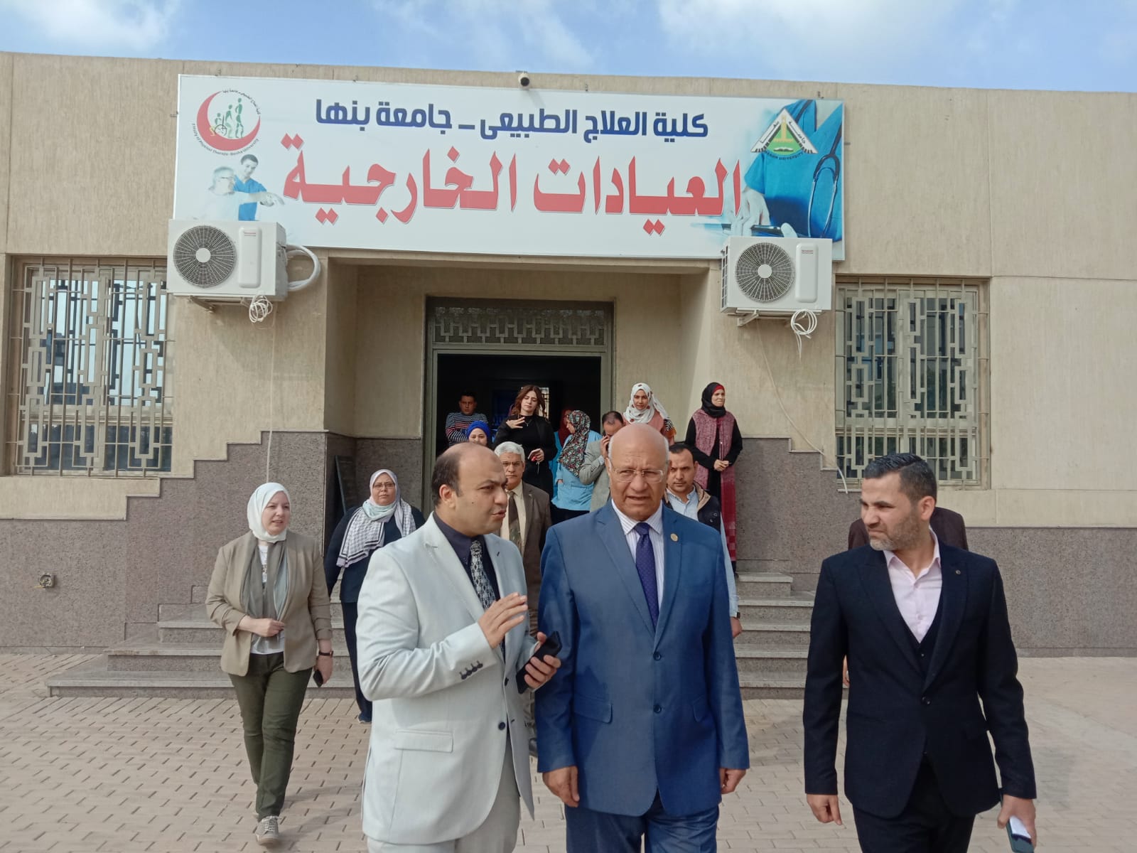 رئيس جامعة بنها يواصل جولاته ويتفقد 5 كليات لمتابعة سير العملية التعليمية