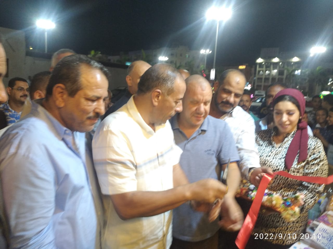 مستقبل وطن يقيم معرض مستلزمات المدارس بالغردقة