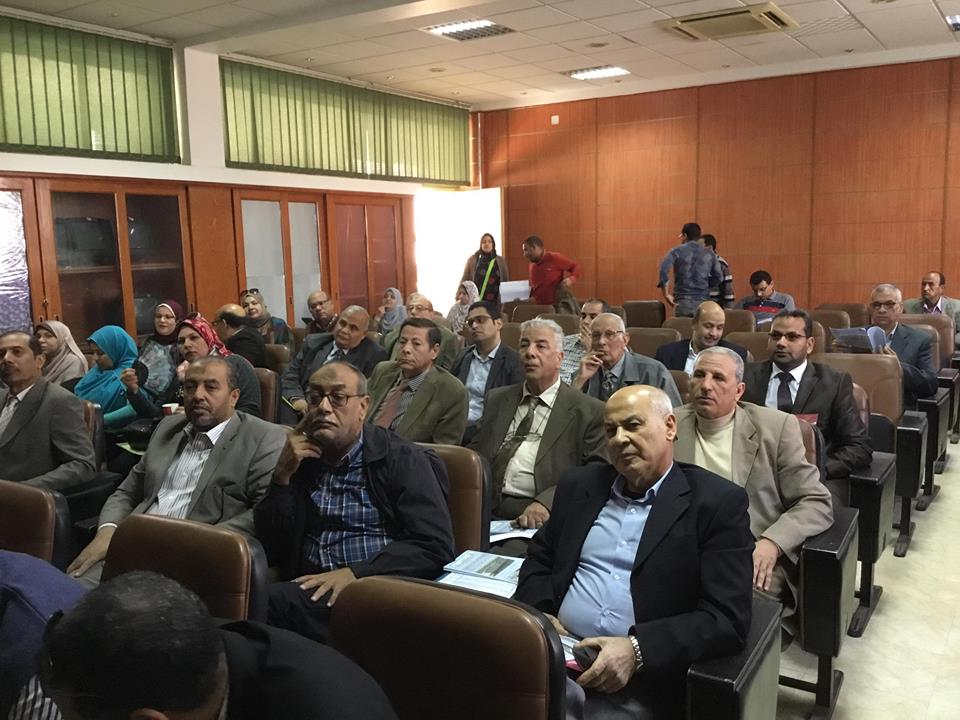 "هندسة أسيوط" تناقش التأثيرات البيئية لمشروع القناطر الجديدة