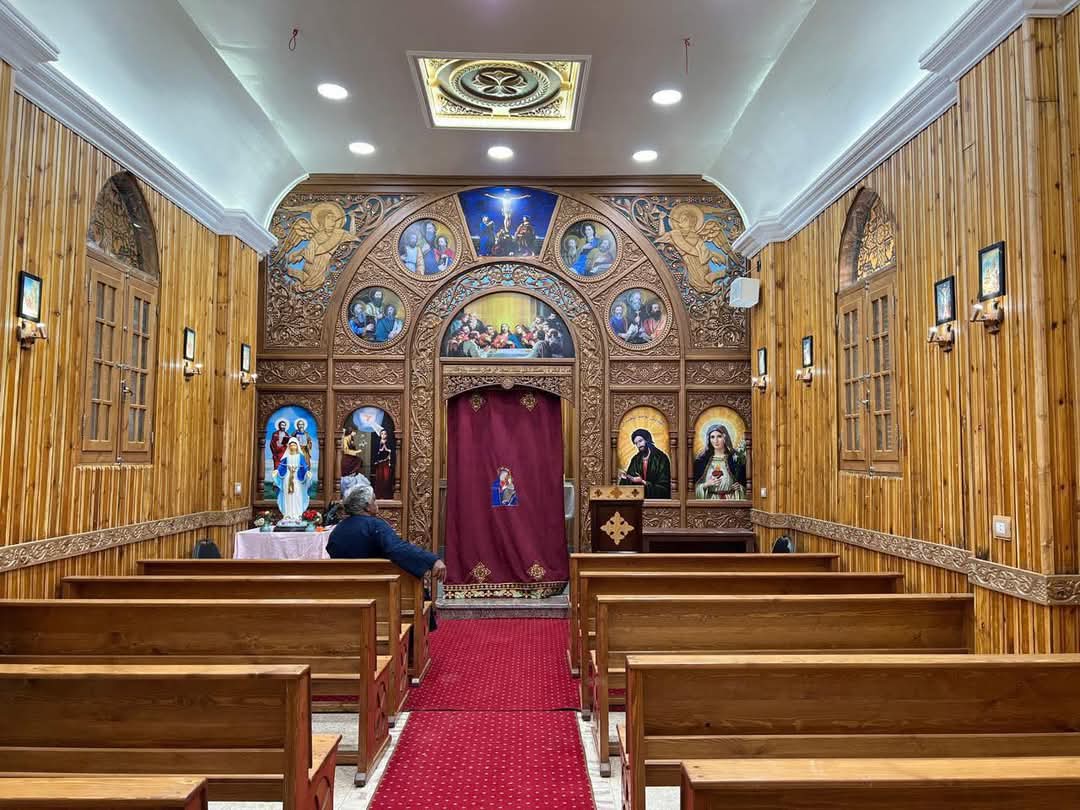 الكنيسة الكاثوليكية تحرم أحد أبنائها عالمياً