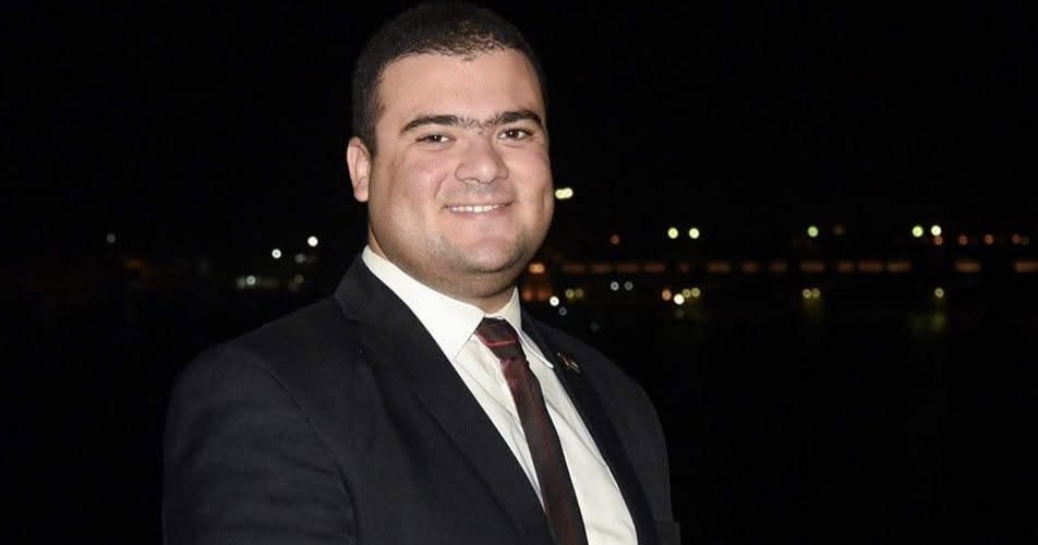 أحمد عاشور . . موال الألم والصبر والابداع