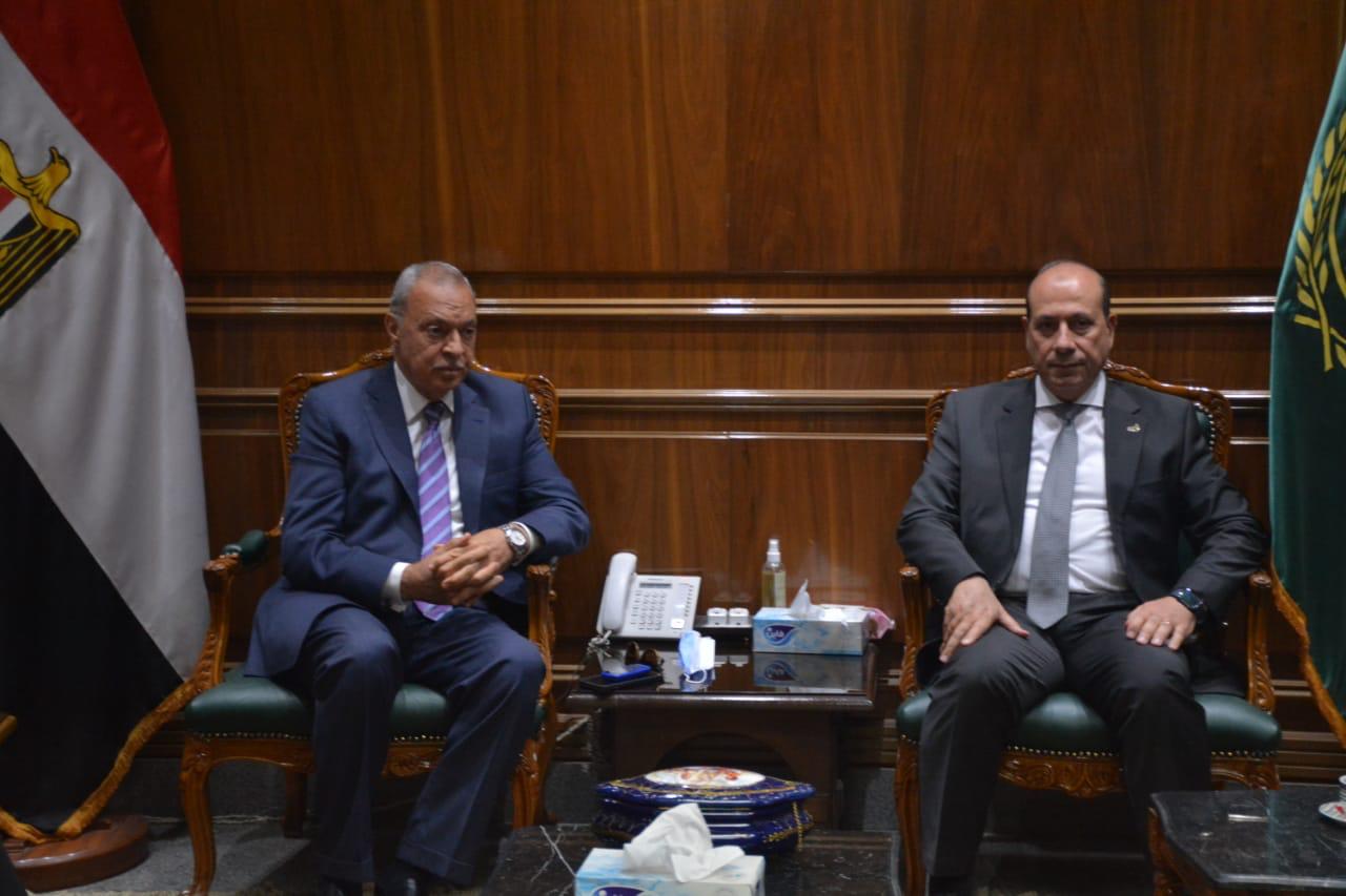 محافظ القليوبية يفتتح المرحلة الثانية من ممشي أهل مصر على كورنيش مدينة بنها بحضور السيد اللواء/رئيس الجهاز المركزى للتعمير والسيد اللواء/رئيس جهاز القاهرة الفاطمية بتكلفة 10 مليون جنيه