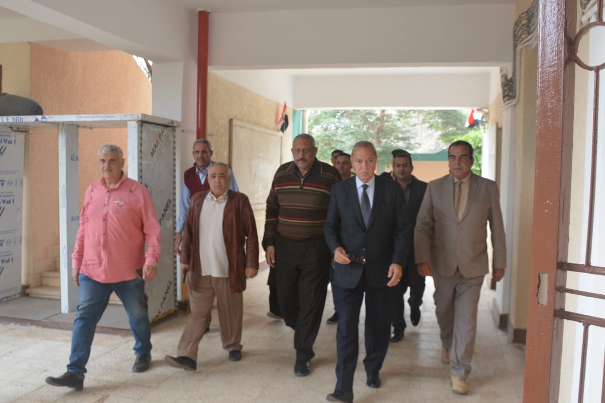 محافظ القليوبية يتفقد لجان الانتخابات الرئاسية بمدينتي طوخ وقها