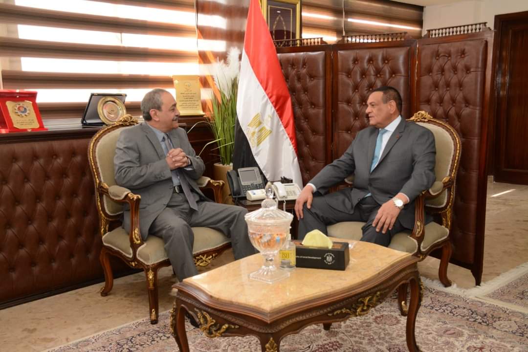 وزير التنمية المحلية يتابع مع محافظ الإسماعيلية ملف المشروعات المتعثرة واستعدادات شهر رمضان ومشروعات الخطة الاستثمارية بالمحافظة