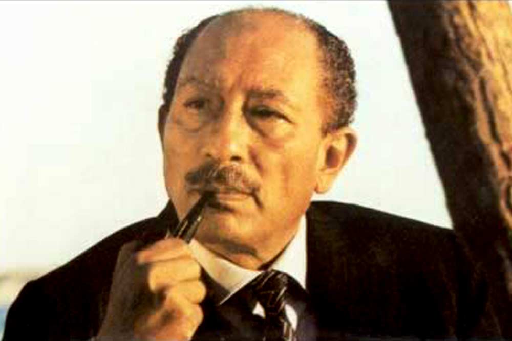 الاحتفال بذوي الاحتياجات الخاصة و مئوية "السادات" والكريسماس الأكثر تداولا