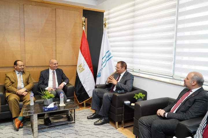 رئيس هيئة الاعتماد والرقابة الصحية وعميد طب المنوفية يبحثان خطوات تأهيل مستشفيات جامعة المنوفية للاعتماد استعدادا لانضمامها لمنظومة التأمين الصحي الشامل.