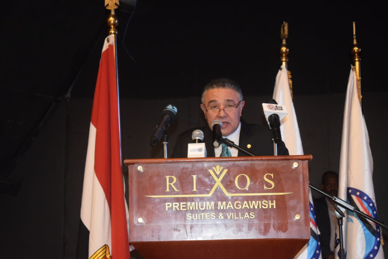 محافظ البحر الأحمر: عدم تجديد رخص الورش داخل التجمعات السكنية ونقلها للحرفيين