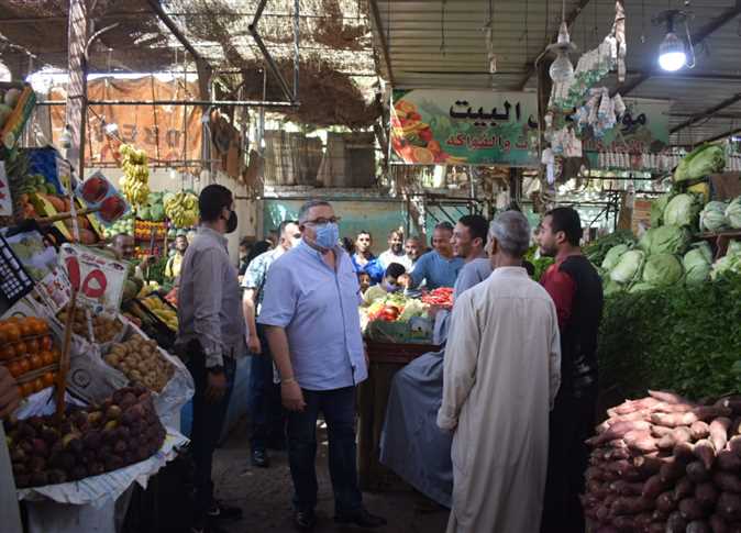 نقل سوق الخضار والفاكهة بالغردقة