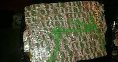 سقوط عاطل بحوزته كيلو استروكس أثناء توزيعه على عملائه بعين شمس