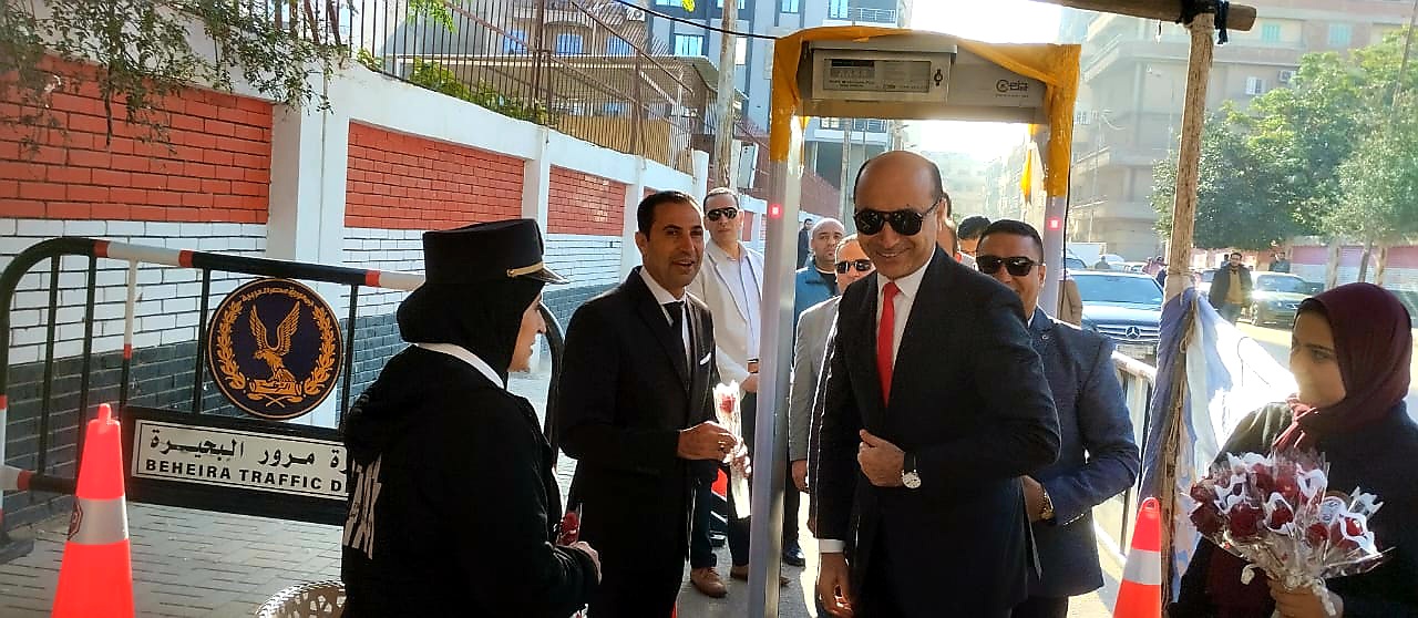 رئيس جامعة دمنهور يدلى بصوته فى الإنتخابات الرئاسية