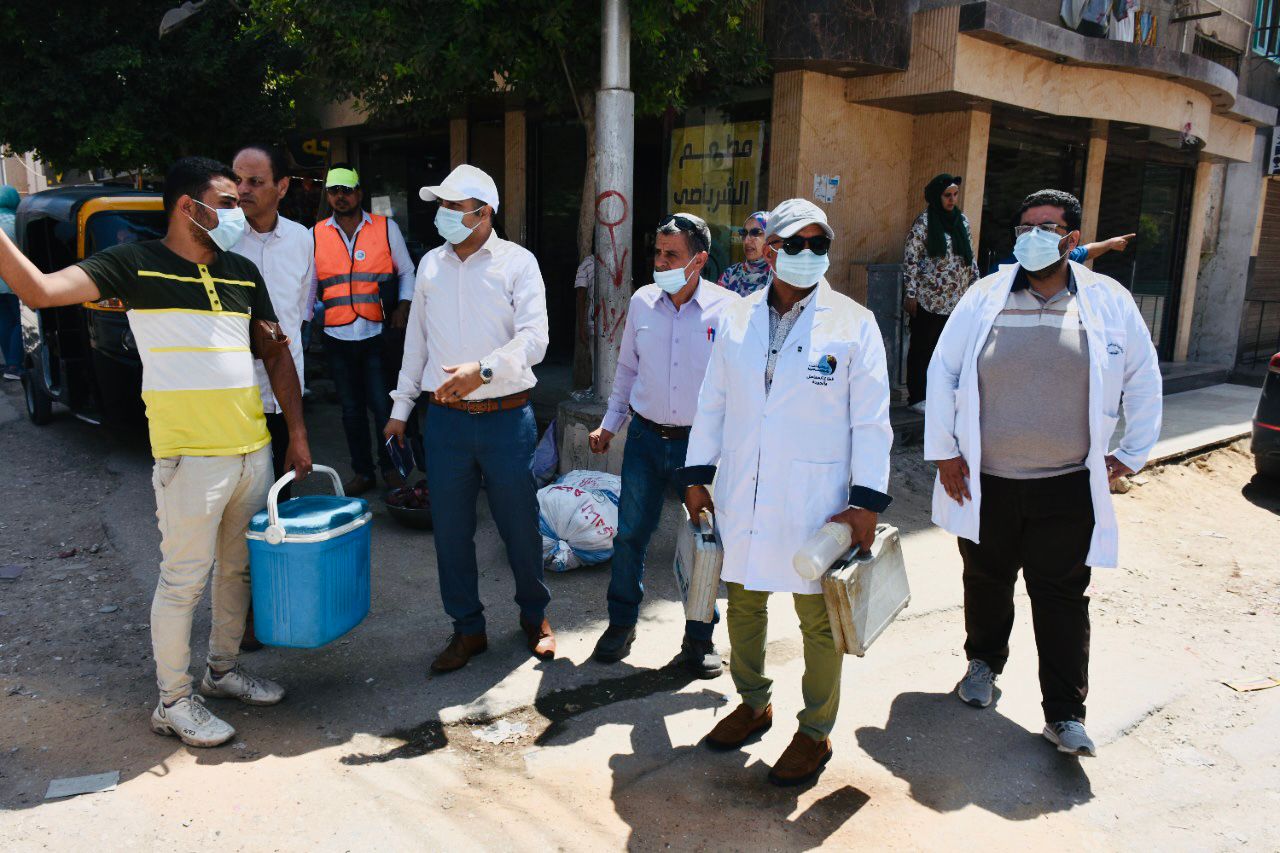 بالصور: شركة مياه القليوبية توجه بقافله مائيه بالقناطر الخيرية