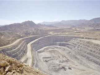 8 شركات تتنافس على مزايدة التنقيب عن الذهب بالبحر الأحمر