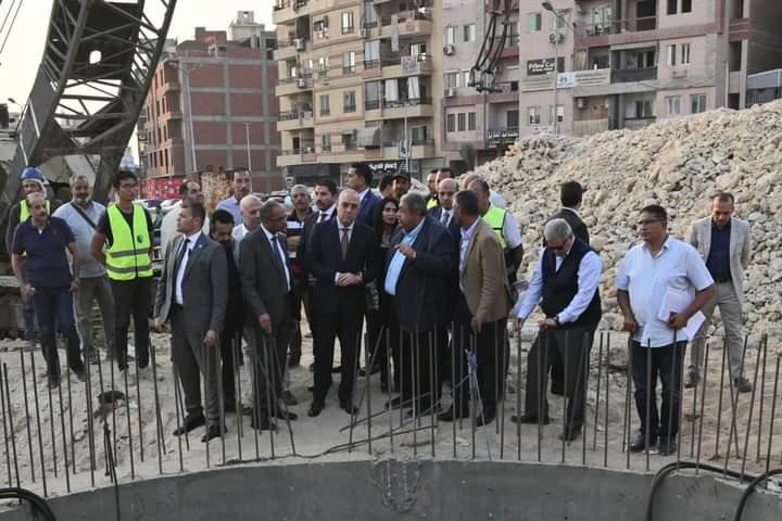 وزير الإسكان يتفقد سير العمل بمشروع تطوير الصرف الصحى بالهضبة العليا والوسطى وتوسعات محطة الرفع الرئيسية بالمقطم