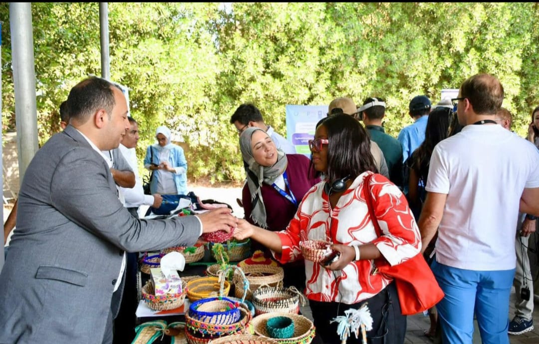 وفد رفيع من الأمم المتحدة يشيد بمنتجات مشروعات برنامج المنح الصغيرة..