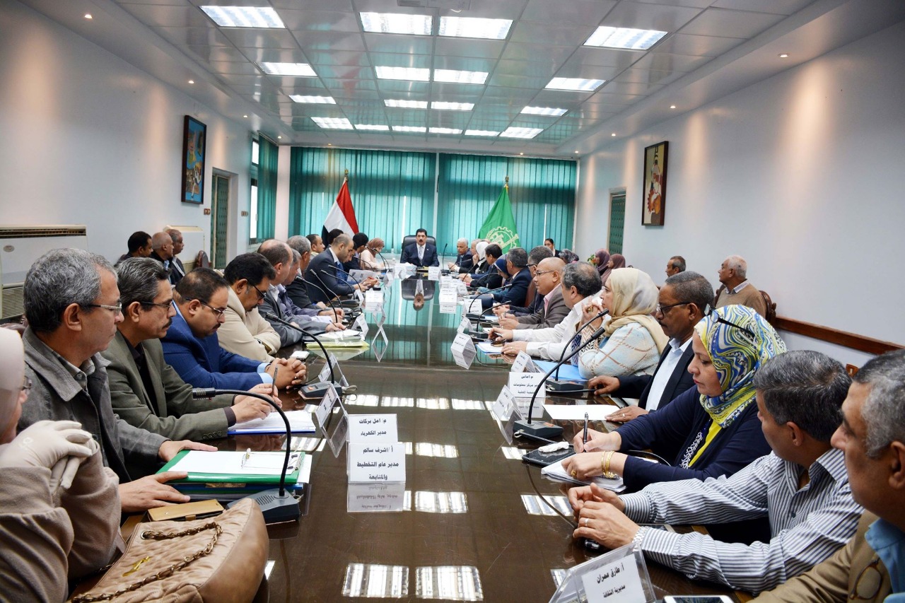 محافظ القليوبية يستقبل وفد مجلس الوزراء لمناقشة المشروعات المتعثرة بالمحافظة