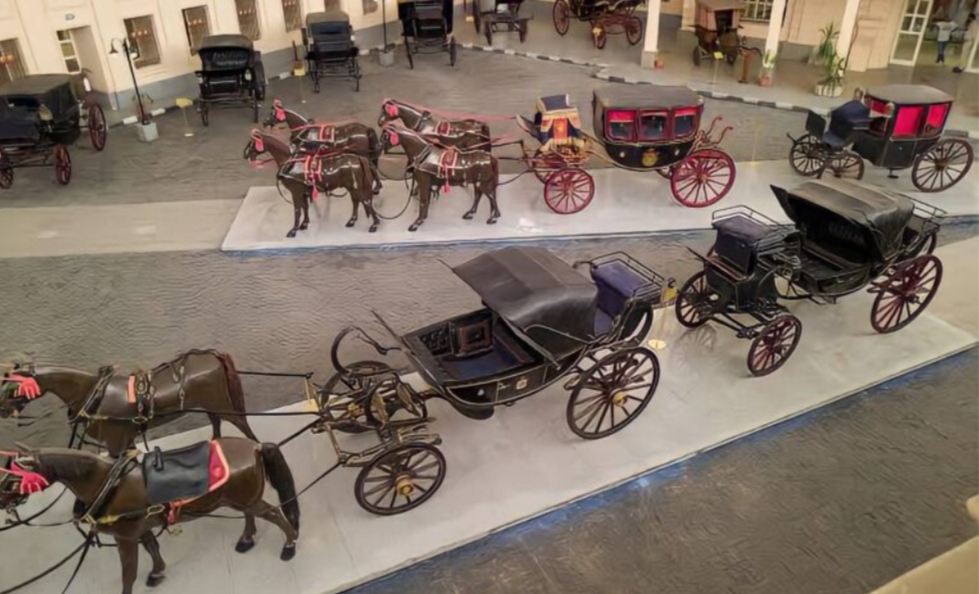 افتتح، متحف المركبات الملكية معرضا أثريا مؤقتا تحت عنوان "زيارة الحبيب". 