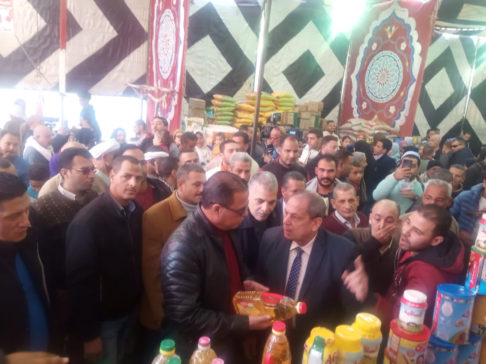 يوسف:  دراسة إقامة منطقة لوجستيه جديدة بغرب المنيا على مساحة 22فدان