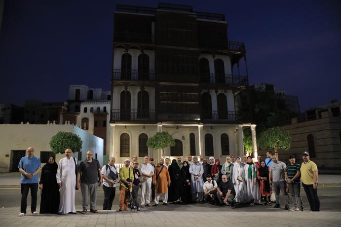 ٤٠ إعلامي من ٩ دول في جولة سياحية ثقافية في أحياء جدة والمدينة