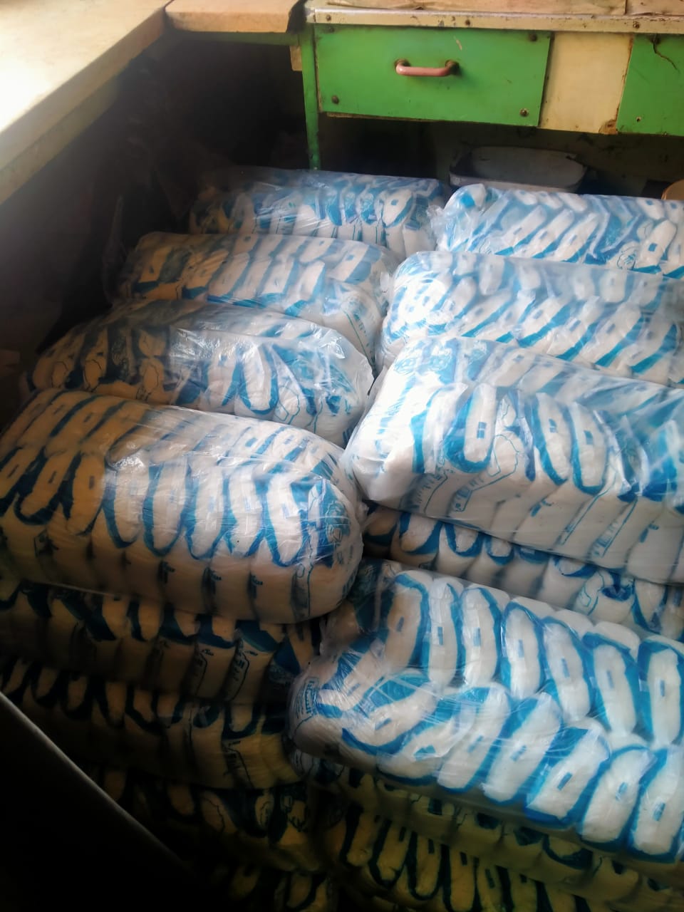 تموين البحيرة...ضبط كمية كبيرة من السكر مجهول المصدر