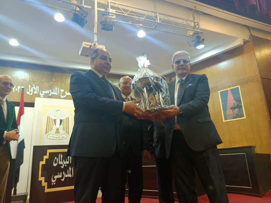 اطلاق ملتقي المسرح المدرسي الاول بعنوان " الرؤية المستقبلبية للمسرح المدرسي وقضايا المجتمع " ببنها