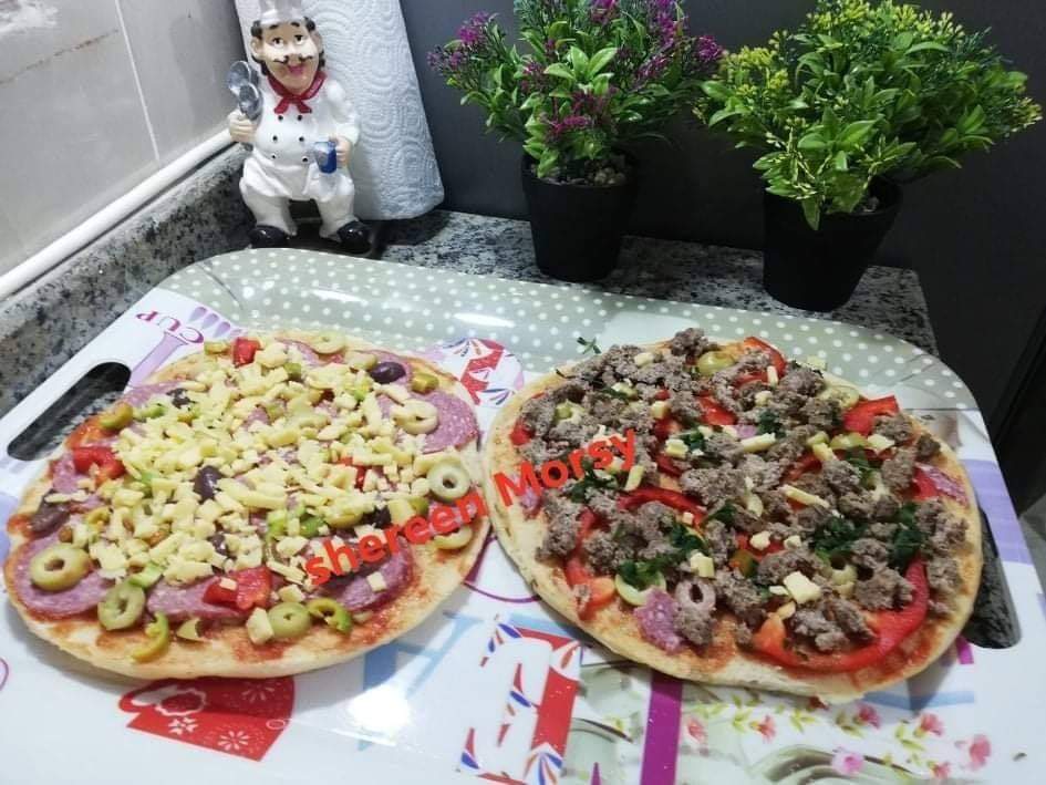 بالصور..بيتزا سهلة بدون عجينة