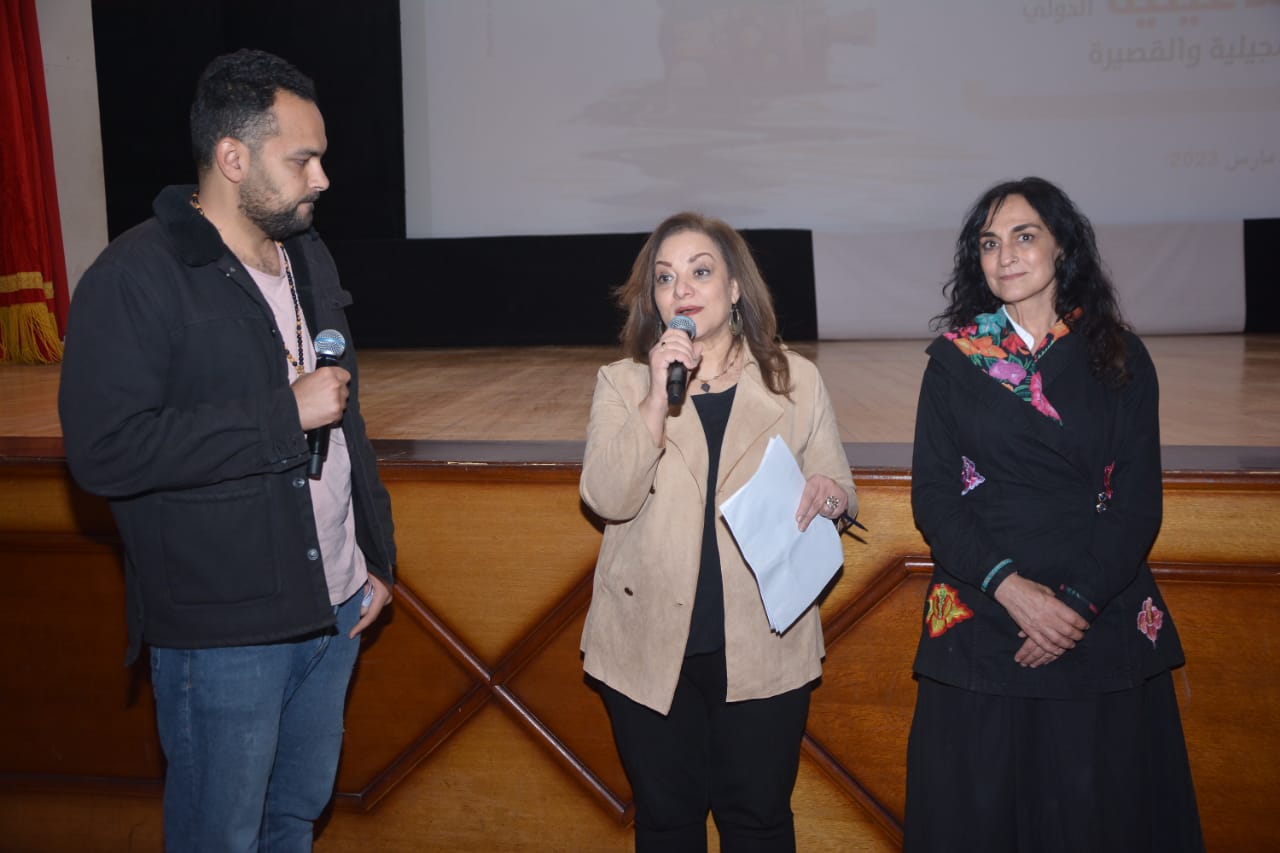 مخرجة "بلادي الضائعة": مشروع الفيلم بدأ في ٢٠٠٣ وتأثرت بحب والدى للعراق