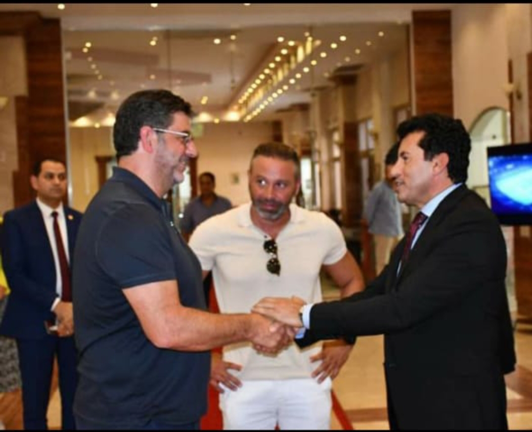 وزير الرياضة يلتقى المدير الفنى لمنتخب مصر لكرة القدم 
