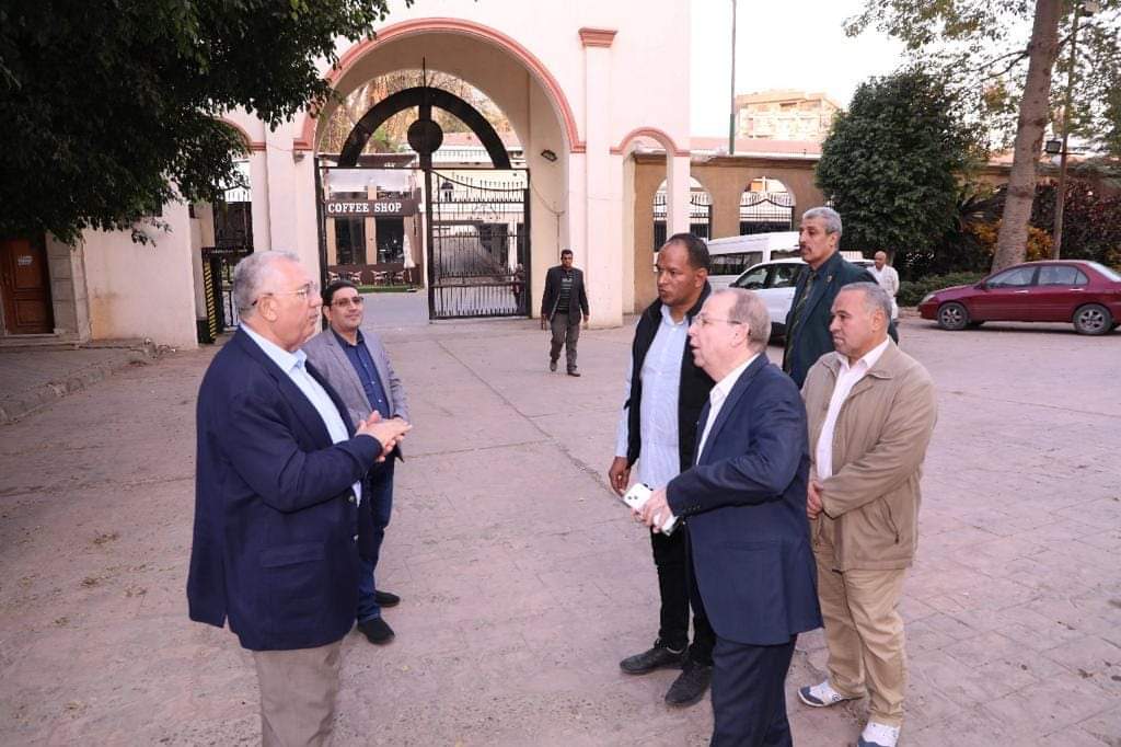 القصير" يتفقد مبنى وزارة الزراعة القديم بالدقي ويؤكد على تأمينه واستمرار أعمال الصيانة