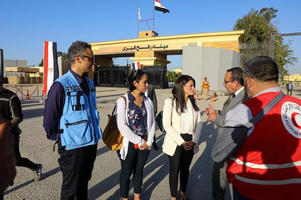 الدكتورة رانيا المشاط وزيرة التعاون الدولي ترافق رئيسي وزراء إسبانيا وبلجيكا خلال زيارتهما لمعبر رفح 