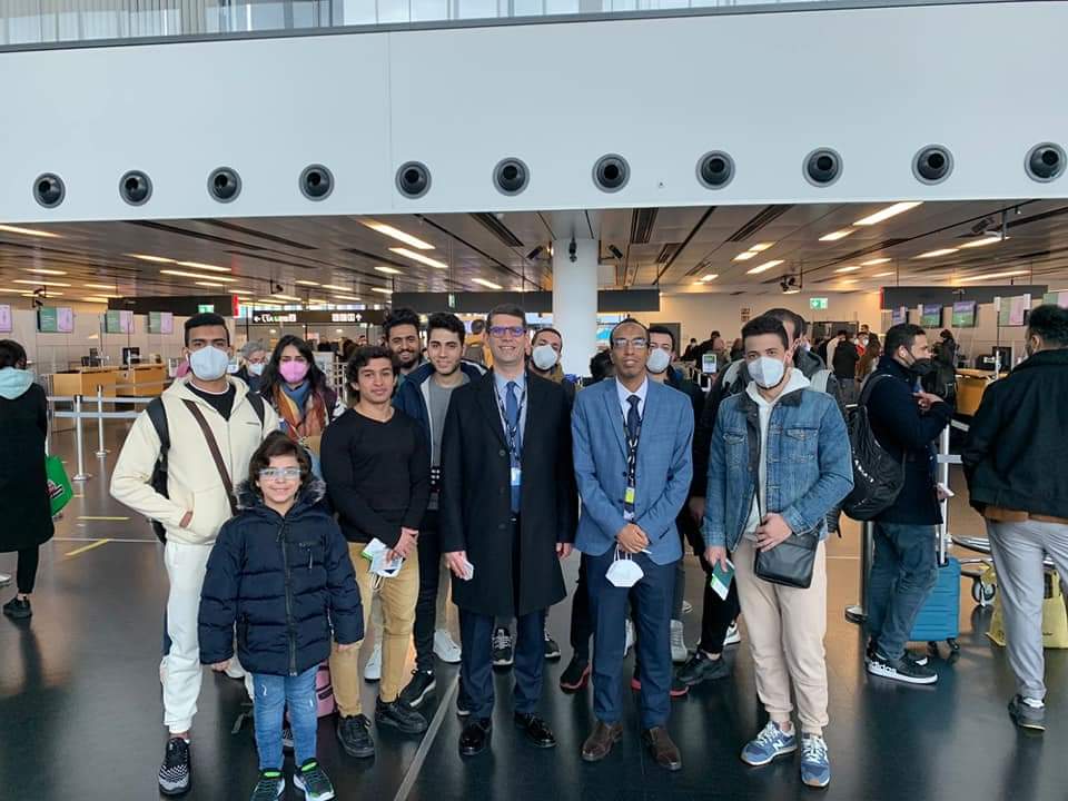 تواصُل جهود سفارتي مصر في بوخارست وفيينا لعودة مواطنينا من أوكرانيا