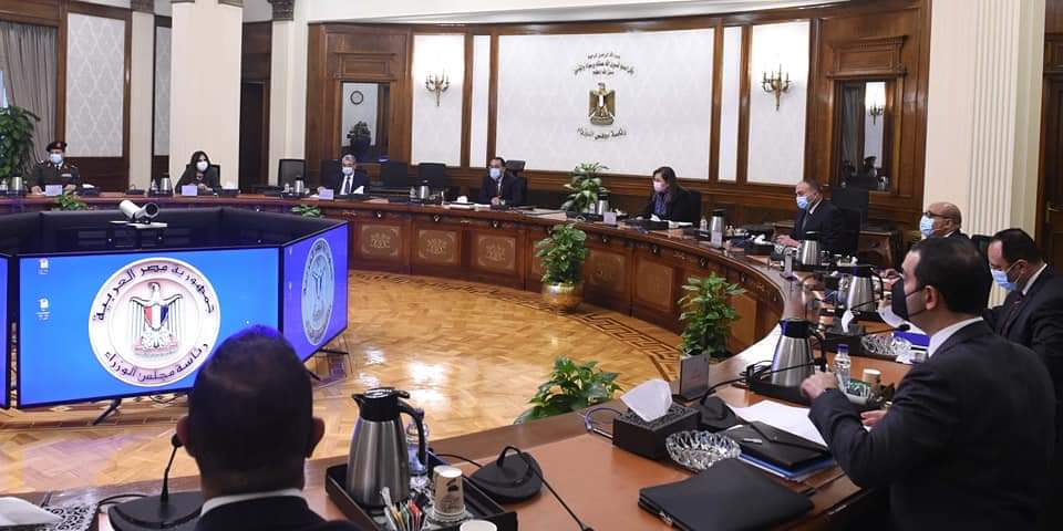 رئيس مجلس الوزراء يتابع موقف الطروحات وطرح محطات تحلية المياه بالشراكة مع القطاع الخاص 