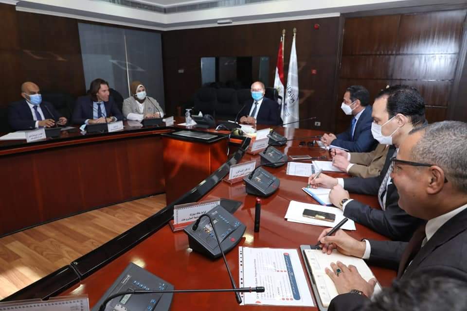وزير النقل يبحث مع وفد الستوم العالمية آخر المستجدات الخاصة بعقد تصنيع وتوريد 55 قطارًا مكيفا للخط الأول ‏لمترو الأنفاق
