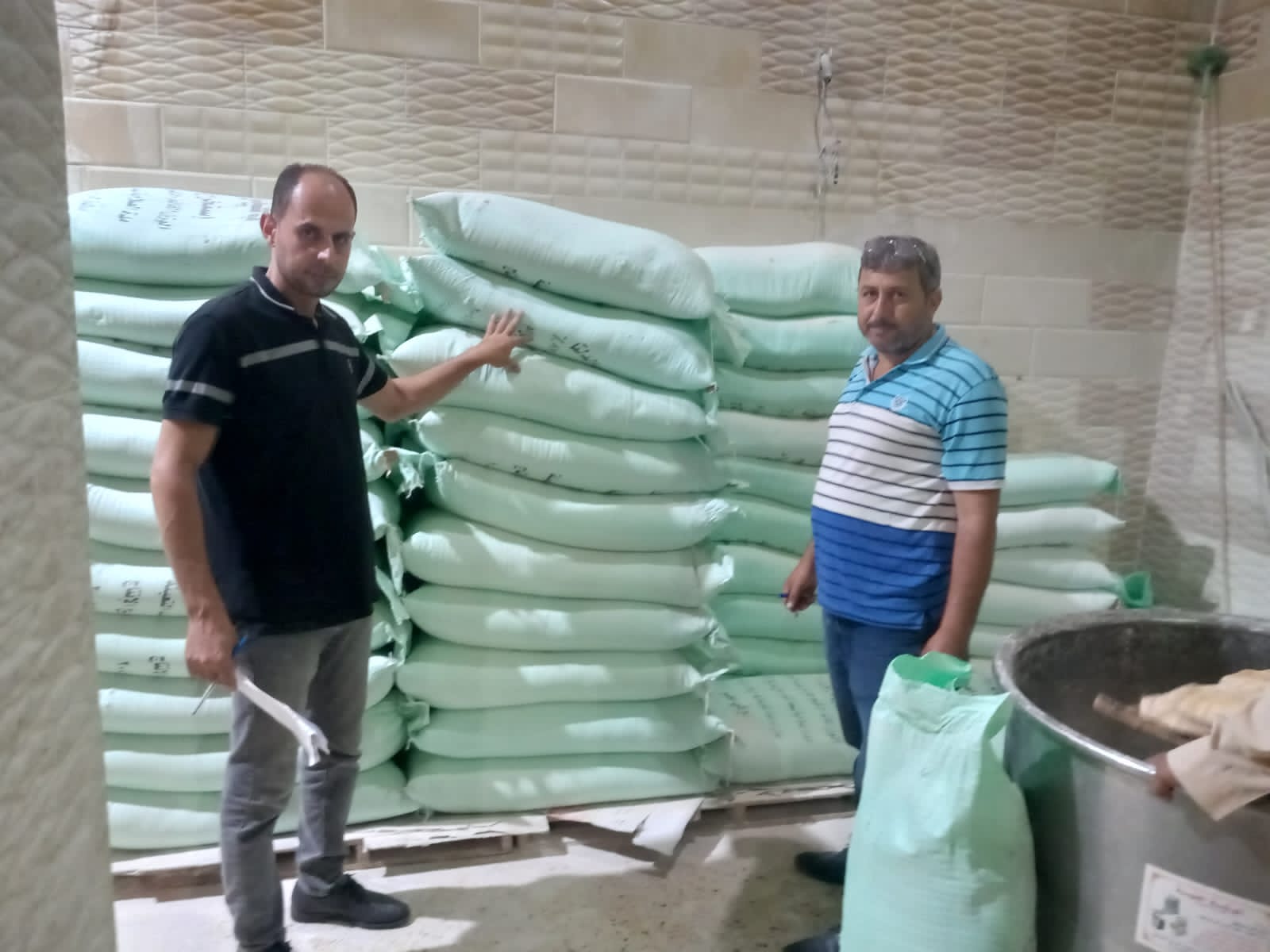 ضبط مخبز قام بتجميع 432 بطاقة تموينية بالبحيرة