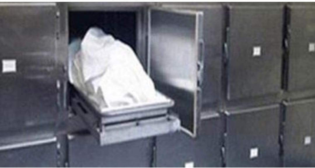 طالب يقتل والدة صديقه بسبب المال بطهطا