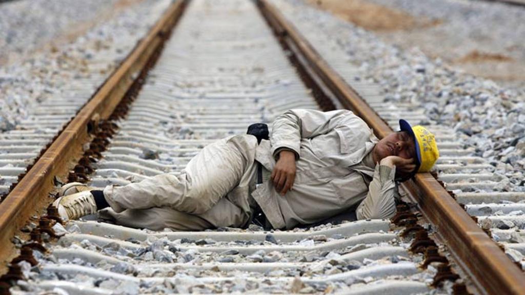 النوم سلطان العاشقين