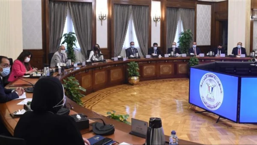 المنشاوى..تترأس الاجتماع الأول لوحدة مناقشة سبل تذليل المعوقات والمشكلات لعدد من المستثمرين