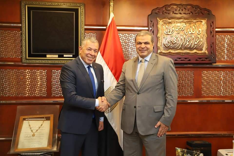 سعفان يلتقي رئيس الجالية المصرية بفرنسا 