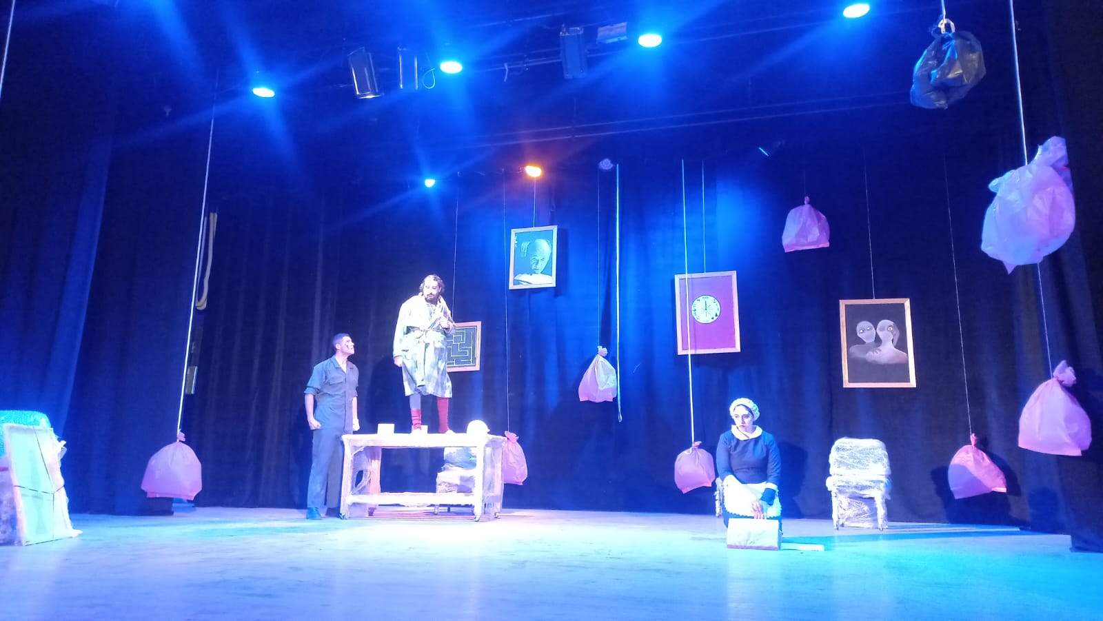 "دائرة مفرغة" و"اللوحة" في انطلاق عروض مهرجان نوادي المسرح بالجيزة 