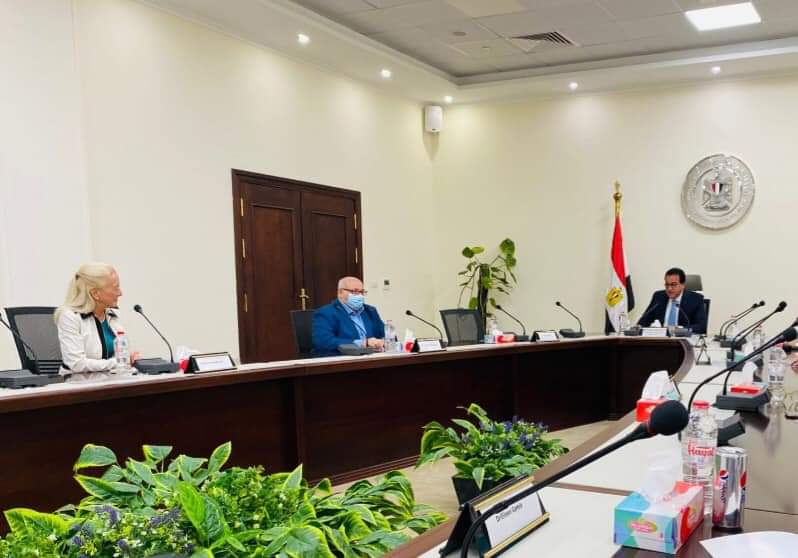 وزير التعليم العالى يبحث إنشاء فرع لجامعة نيوجيرسى سيتى الأمريكية بالعاصمة الإدارية الجديدة