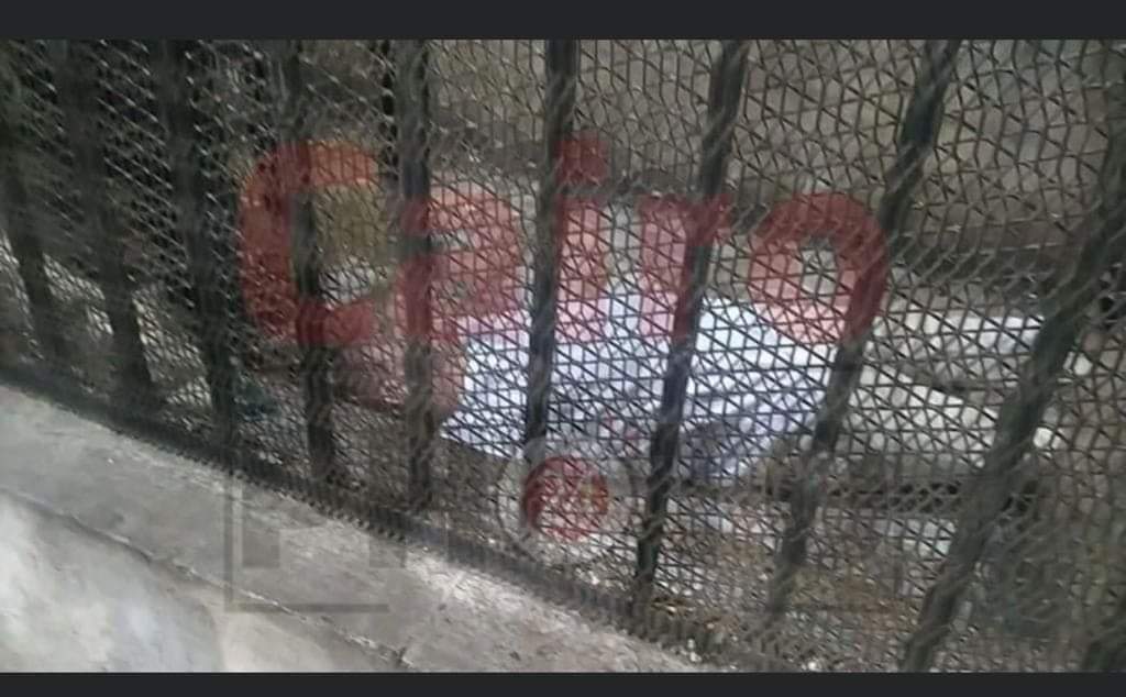 صور: إغماء متهم بعد الحكم عليه بالمؤبد