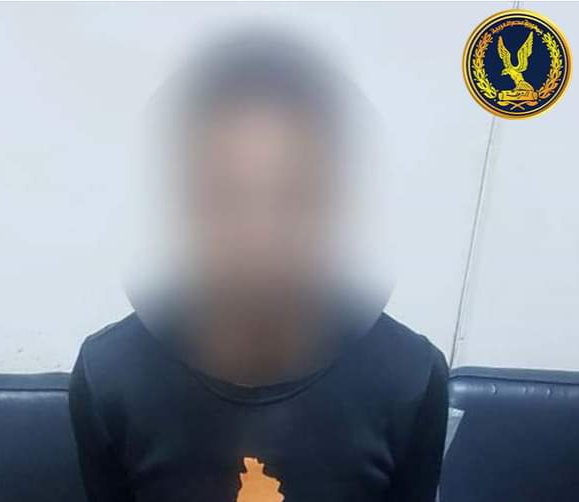 ضبط مواطن يزاول اعمال الدجل والشعوذة عبر الفيس بوك بمحافظة اسيوط