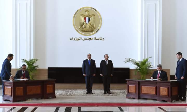 رئيس الوزراء يشهد توقيع بروتوكول تعاون بشأن إصدار تراخيص المشروعات الصناعية داخل المناطق الحرة والاستثمارية