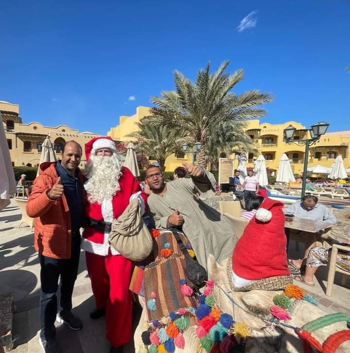 وصول بابا نويل البلجيكى إلى الغردقة لتوزيع الهدايا على الأطفال