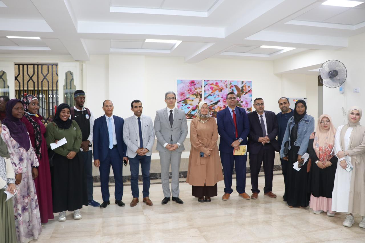 نقيب الإعلاميين: يفتتح مدرسة التأهيل الإعلامي للوافدين الدارسين بالأزهر الشريف